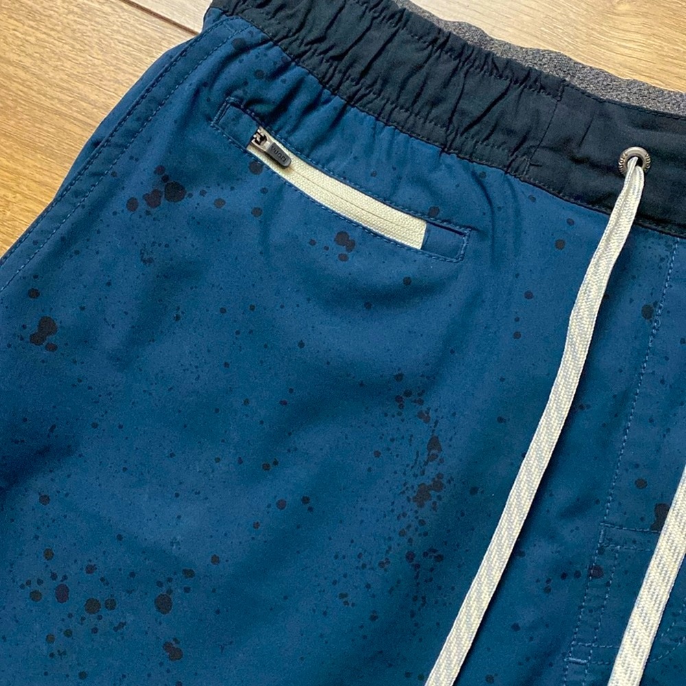 Vuori Banks Short 5" Athletic Shorts - Picture 2 of 7